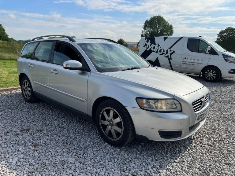 VOLVO V50 Estate, 1.8 petrol, cheap car, practical car