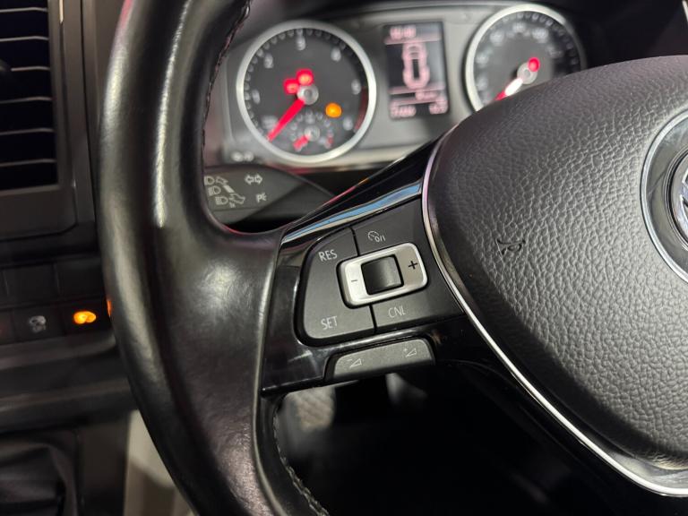 2017 Volkswagen Transporter 2.0 BiTDI BMT 204 Highline Kombi Van 4MOTION Crew Van Diesel Manual