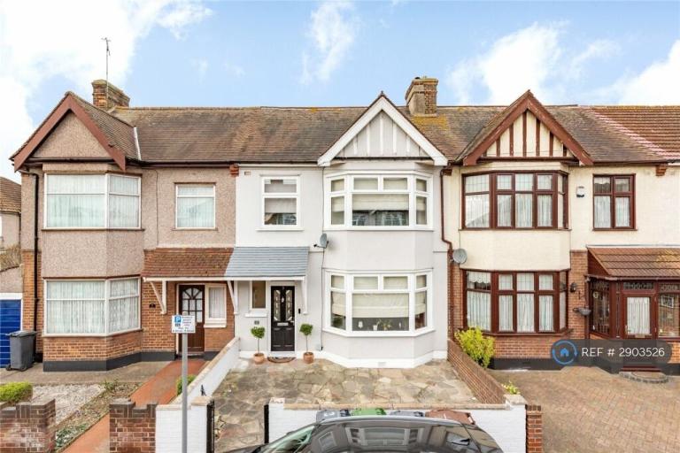 3 bedroom house in Essex Road, Dagenham, RM10 (3 bed) (#2903526)