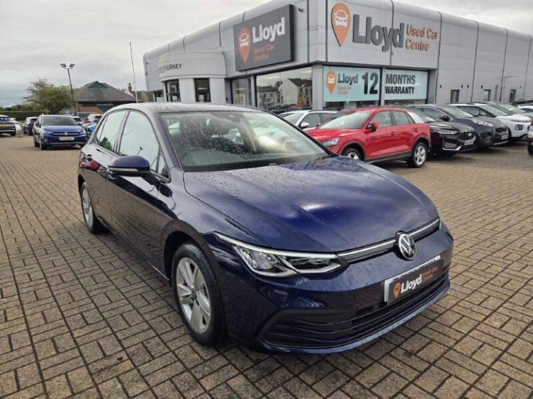 VOLKSWAGEN GOLF 1.5 TSI Life 5dr