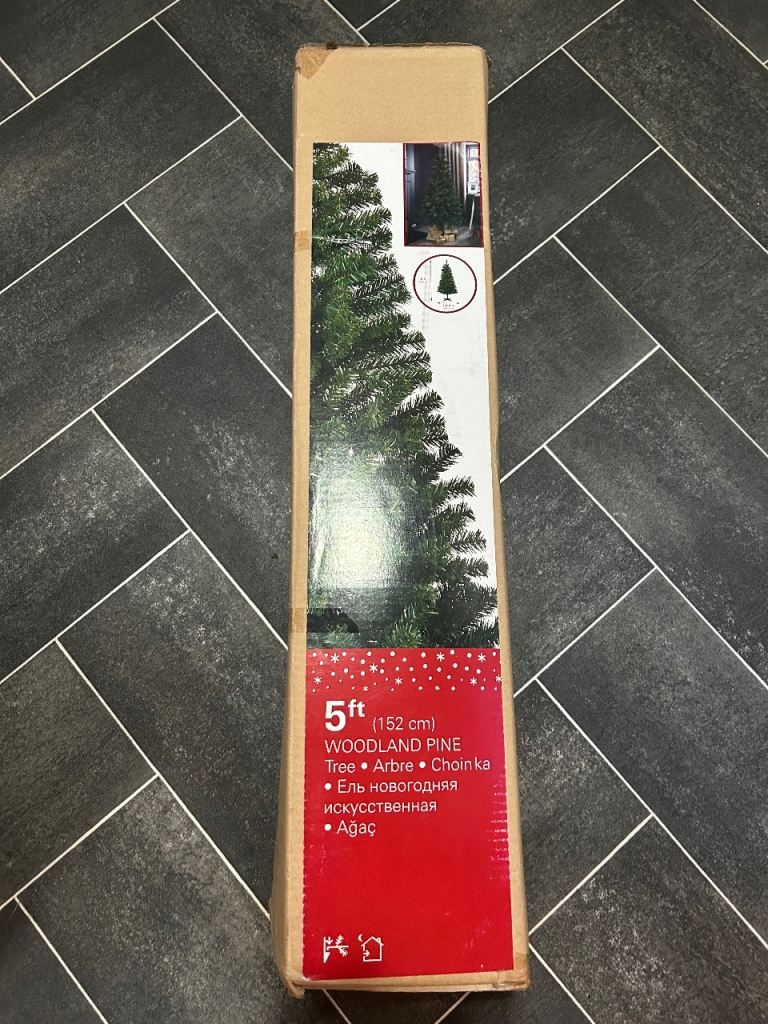 5ft Woodland Pine 🌲 Christmas tree 