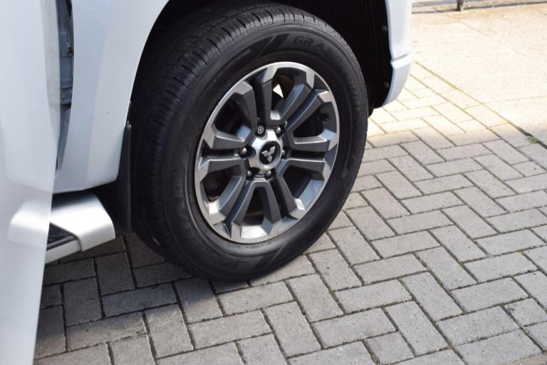 2021 Mitsubishi L200 2.2 DI-D DC Warrior 4WD Euro 6 (s/s) 4dr PICK UP Diesel Manual