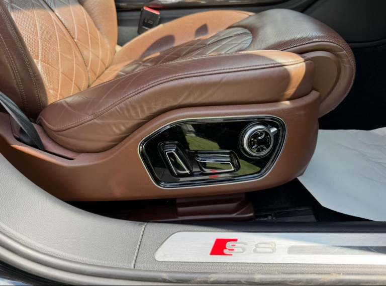 2016 AUDI S8 4.0 TFSi V8 QUATTRO GENUINE 71,000 MILES DRIVES SUPERB STUNNING CAR