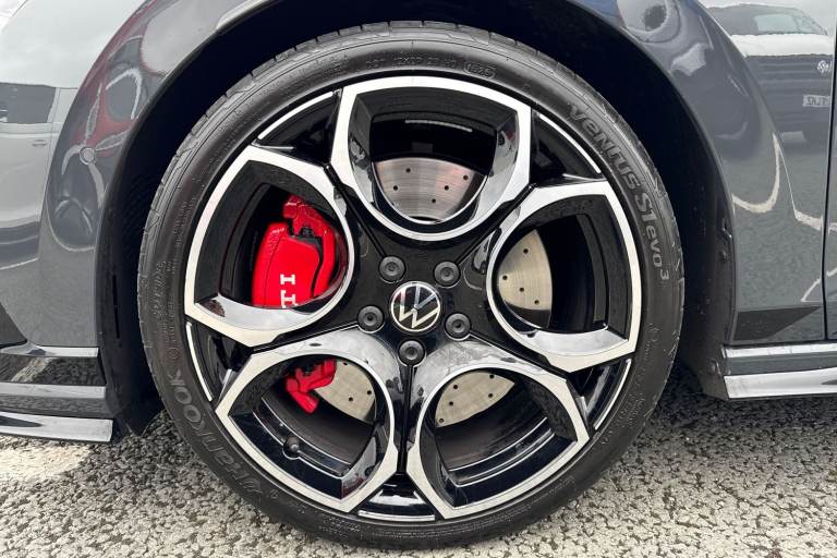 2025 Volkswagen Golf 2.0 TSI 300 GTI Clubsport 5dr DSGÃ¢Â­ÂBlack Pack, DCC, Sunroof, 'Akra Hatch...