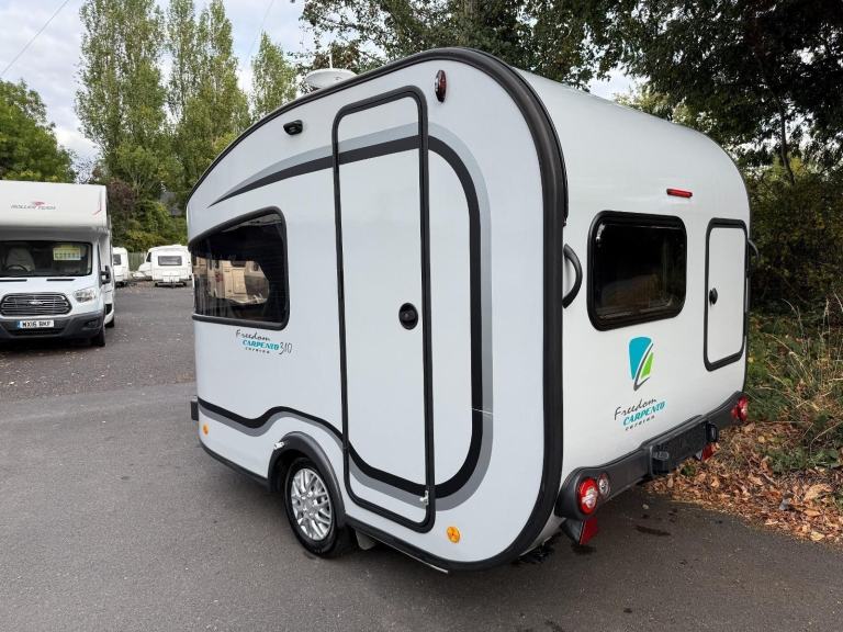 2024 Freedom Carpento 310 2 Berth Caravan