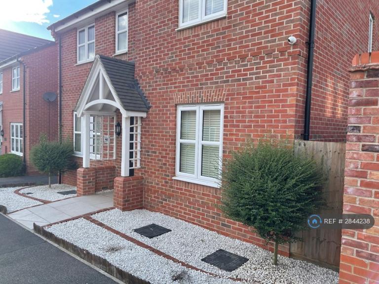4 bedroom house in Hanging Barrows, Boughton, Northampton, NN2 (4 bed) (#2844238)