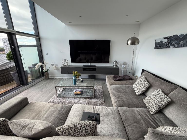 Cleaner Wanted 4 hrs per Week 