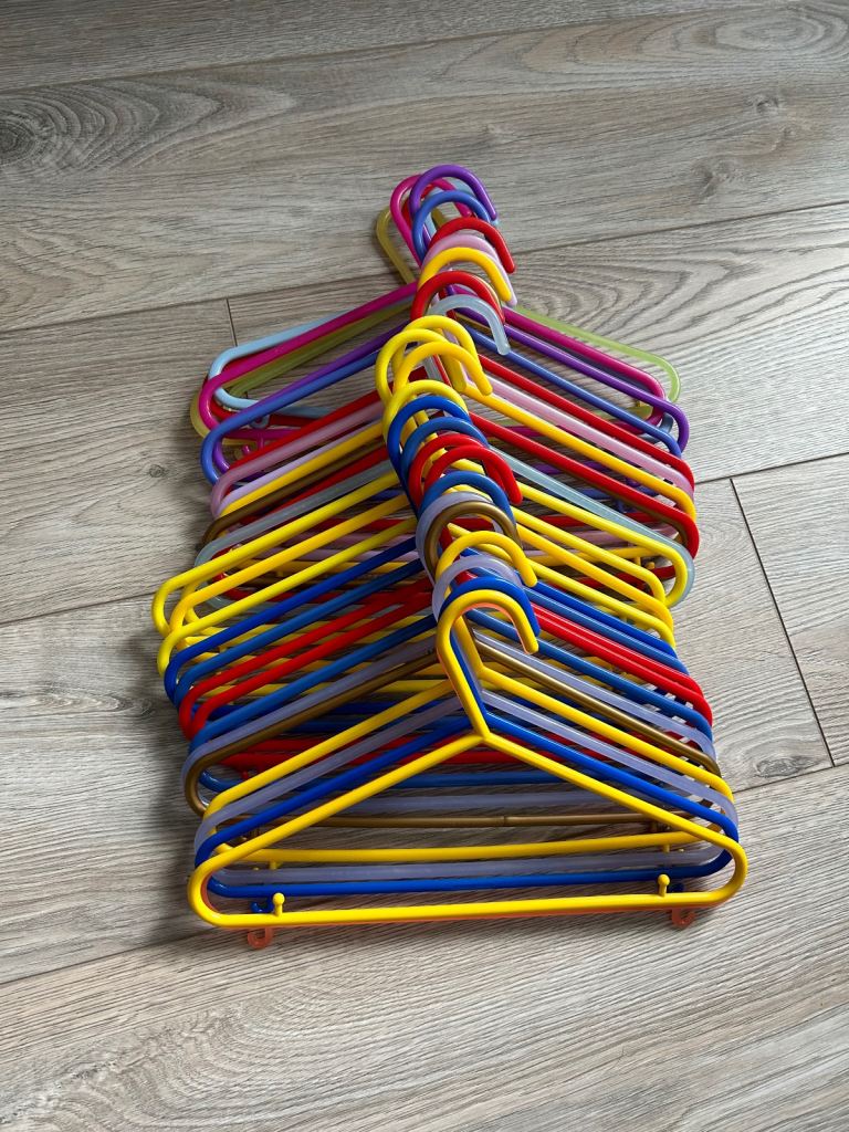 Clothes hangers 