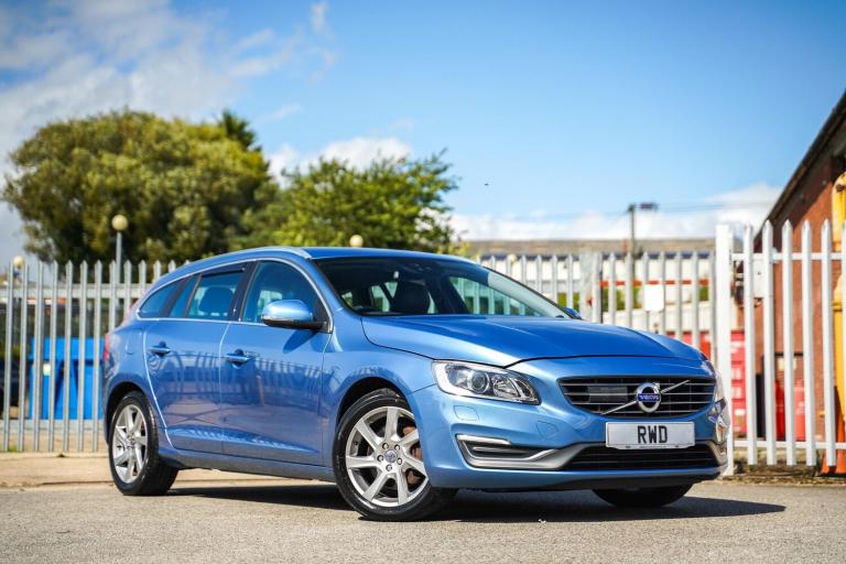 2014 Volvo V60 D5 [215] SE Lux Nav 5dr Geartronic ESTATE DIESEL Automatic