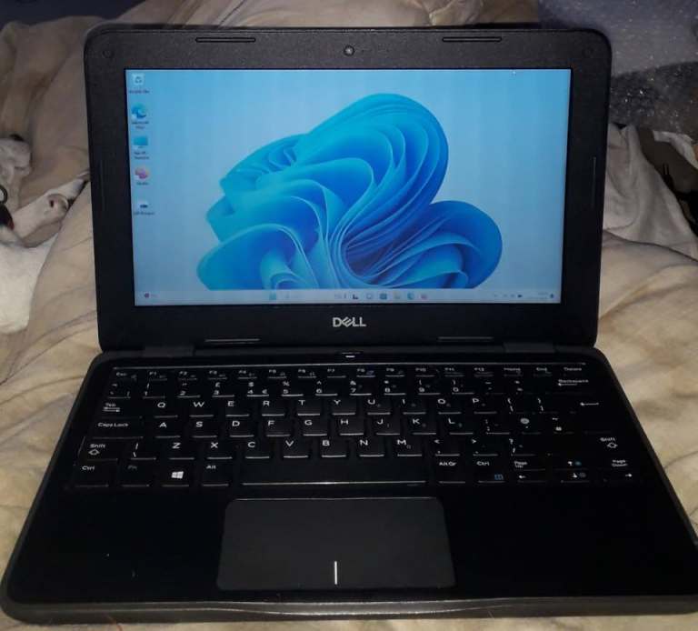 DELL Windows 11 Laptop - 11.6 128gb School Kids Office Travel Camper Caravan **FREE DELIVERY**