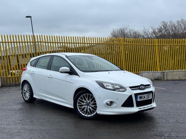 2014 Ford Focus 1.6 TDCi Zetec S Euro 5 (s/s) 5dr HATCHBACK Diesel Manual