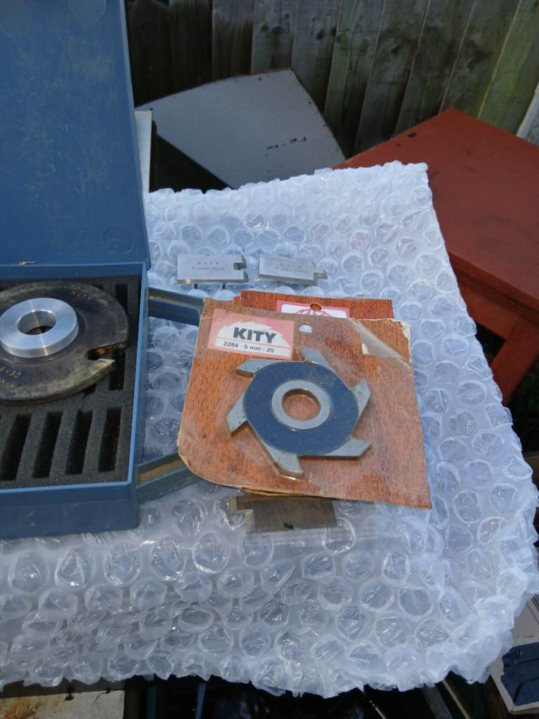 KITY SPINDLE MOULDER CUTTER BLOCK & CUTTERS
