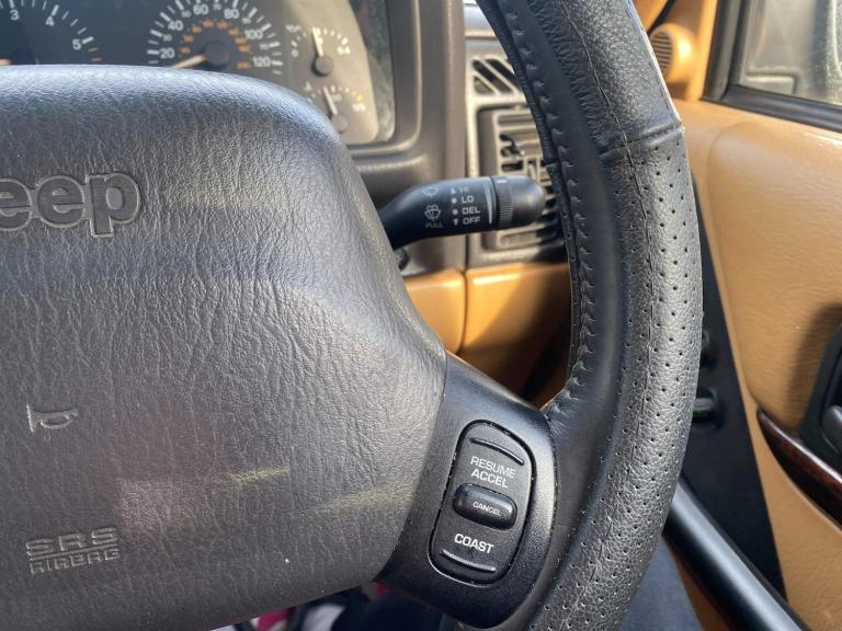 1997 Jeep Cherokee 4.0 Limited 4x4 5dr ESTATE Petrol Automatic