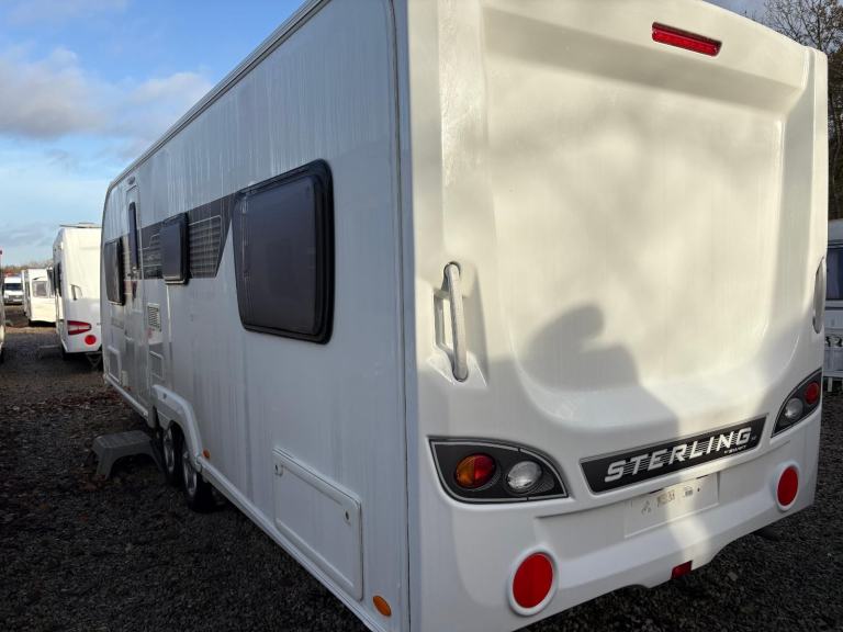 STERLING ECCLES AMETHYST -TWIN AXLE- FIXED BED + SIDE DINETTE + MOTORMOVER