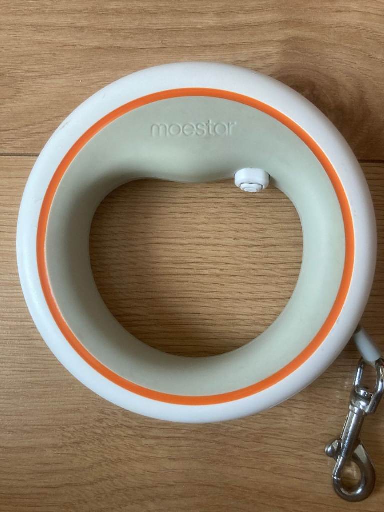 Moestar UFO Retractable Dog Leash / Lead – Hands-Free Ring Design 