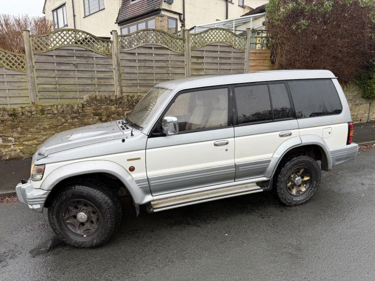 2004 Mitsubishi Pajero WANTED ALL PAJERO/SHOGUN!!! ANY CONDITION!!!   Diesel Manual