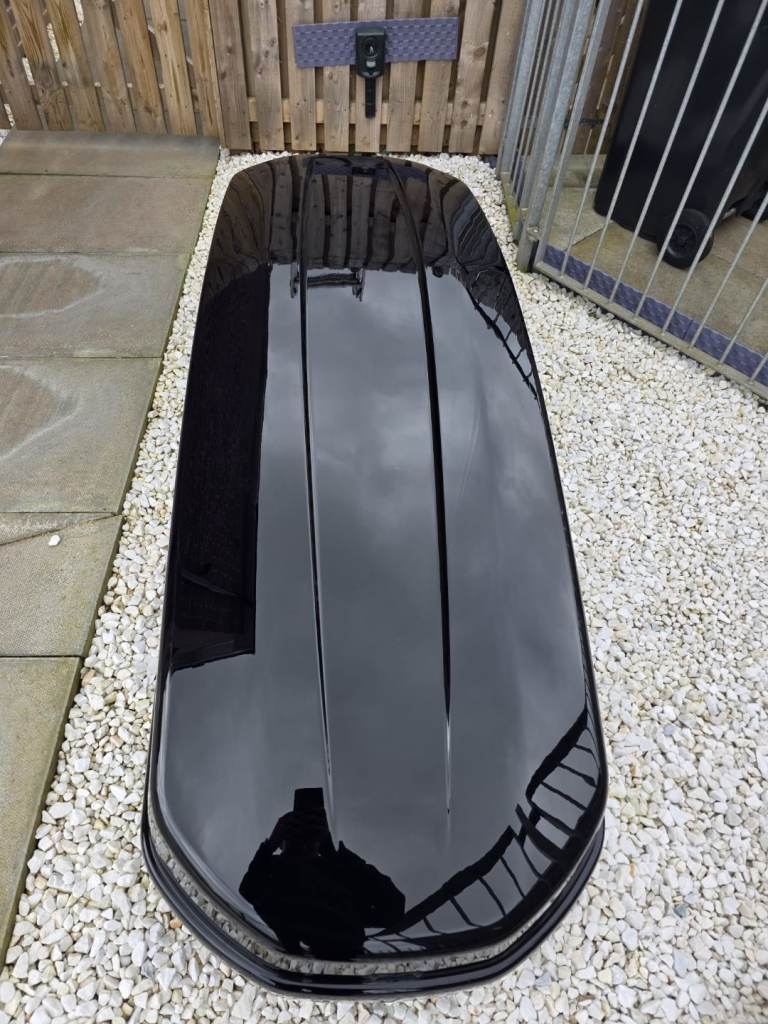Halfords roof box 