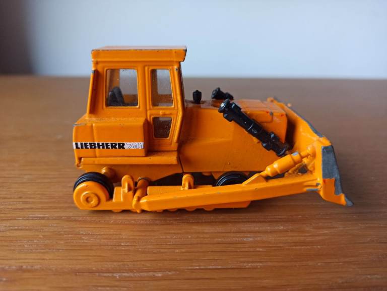 Siku Liebherr 741 Bulldozer Diecast Mode