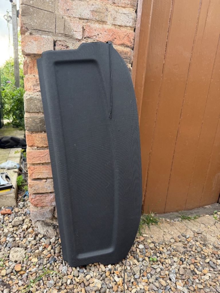 Audi A1 Parcel Shelf