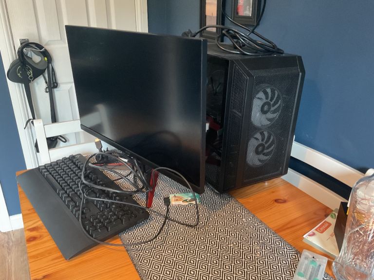 Black Gaming Desktop PC Setup with Monitor, Keyboard PRICE REDUCED!
