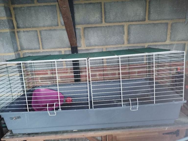 Indoor rabbit cage 