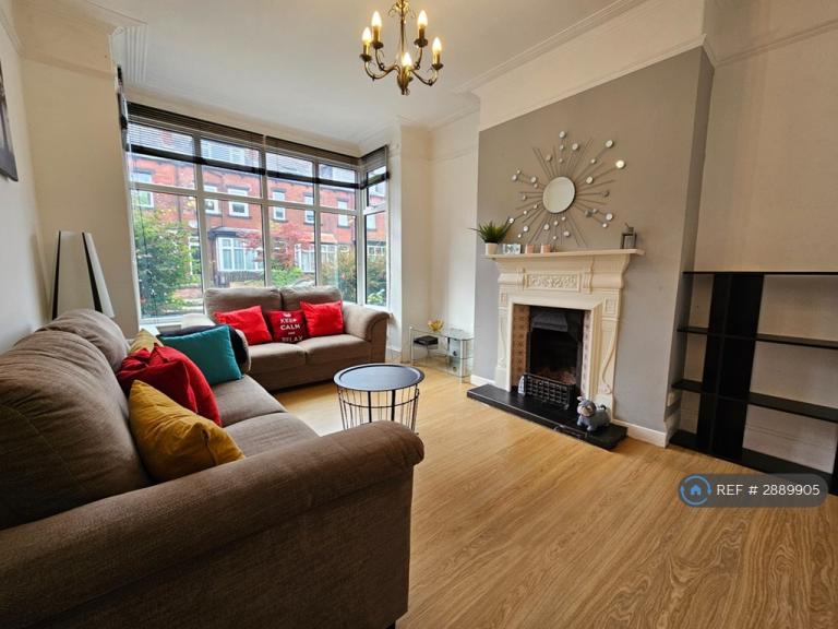 1 bedroom in Newport Gardens, Leeds, LS6 (#2889905)