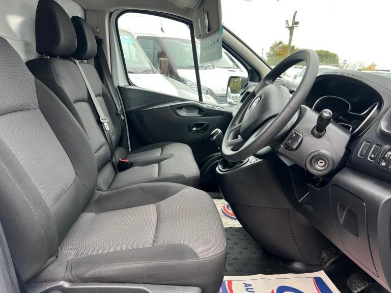 2020 Renault Trafic LL30 ENERGY dCi 120 Business Van PANEL VAN Diesel Manual