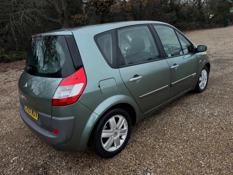 2005 Renault Megane 1.6 VVT Dynamique 5dr Auto MPV PETROL Automatic