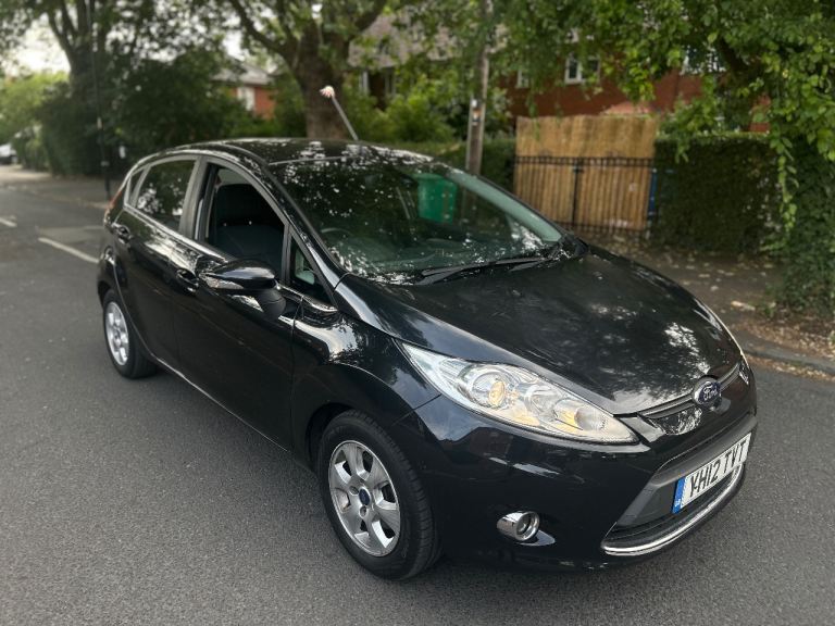 Ford, FIESTA, Hatchback, 2012, Manual, 1560 (cc), 5 doors