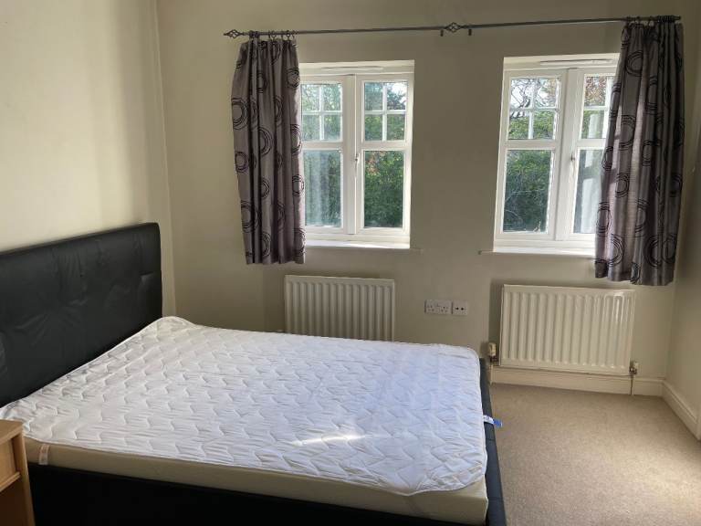 Furnished Double room (ensuite) in nice area