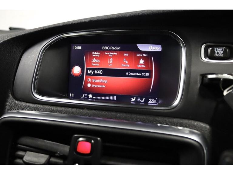 2017 Volvo V40 D4 R-Design Hatchback Diesel Manual