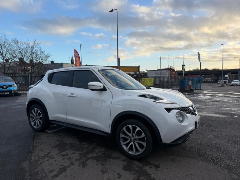 2016 Nissan Juke 1.2 DiG-T Tekna 5dr HATCHBACK Petrol Manual