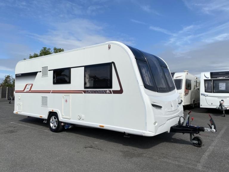 2018 BAILEY UNICORN MADRID LUXURY 3 BERTH TOURING CARAVAN