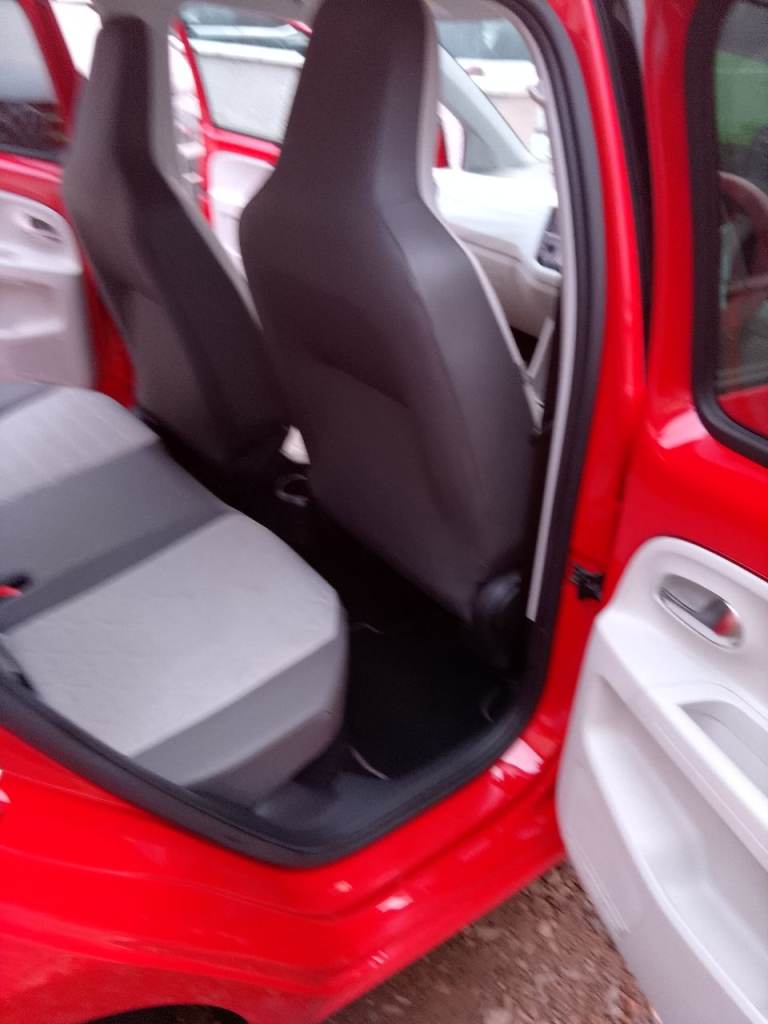 Volkswagen, UP, Hatchback, 2016, Manual, 999 (cc), 5 doors