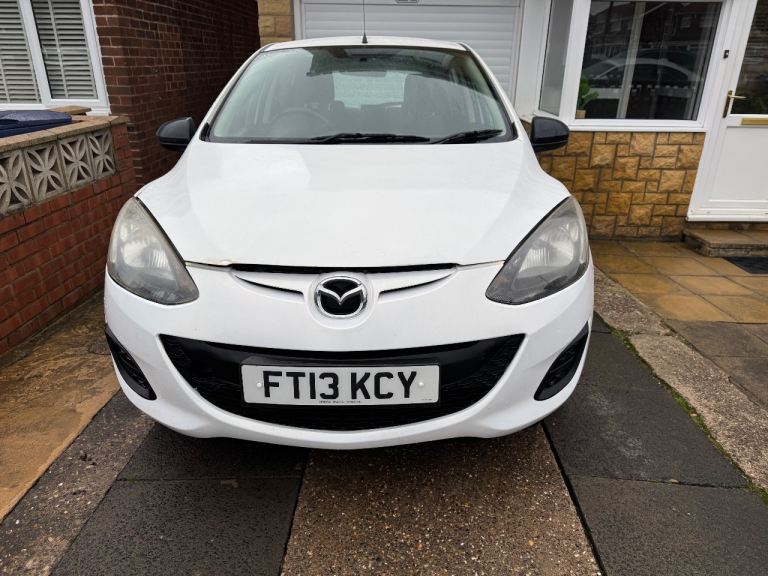 Mazda, 2, Hatchback, 2013, Manual, 1349 (cc), 5 doors