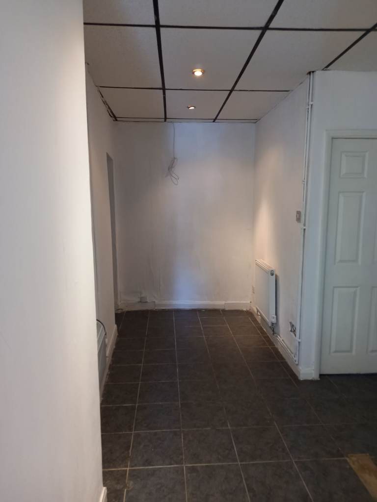 **LET BY** 2 BEDROOM TERRACED HOUSE** NORTH ROAD** ST6 2DN** DSS ACCEPTED** NO DEPOSIT**