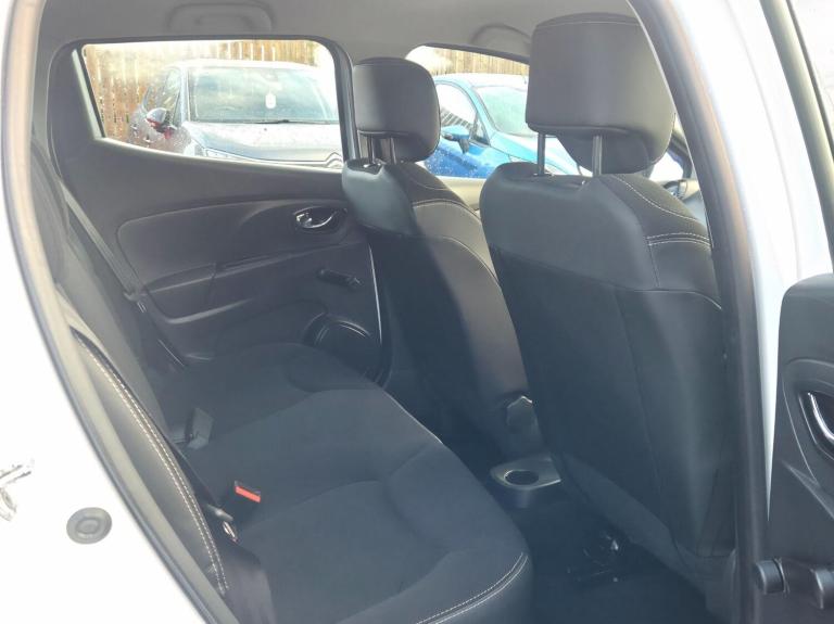 2014 Renault Clio 1.2 16V Dynamique MediaNav 5dr HATCHBACK PETROL Manual