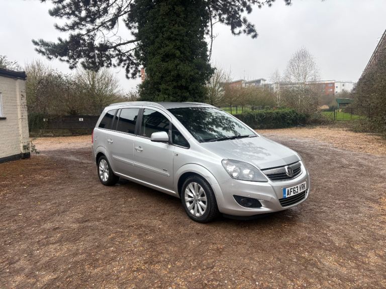  2013 SILVER Vauxhall Zafira 1.7 CDTi ecoFLEX Design LOW MILES 7 SEATER MANUAL
