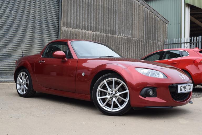 MAZDA MX-5 2.0 i Sport Tech 2015