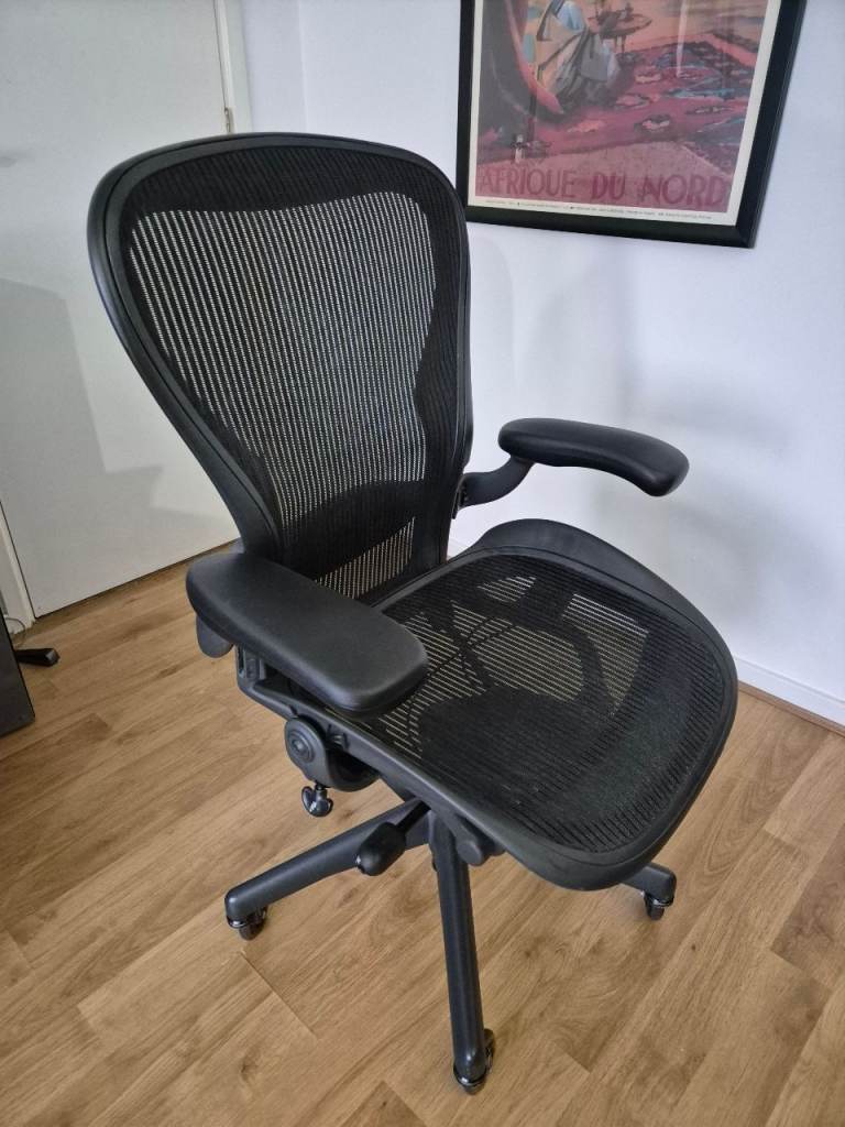 Herman Miller Aeron chair - Size C