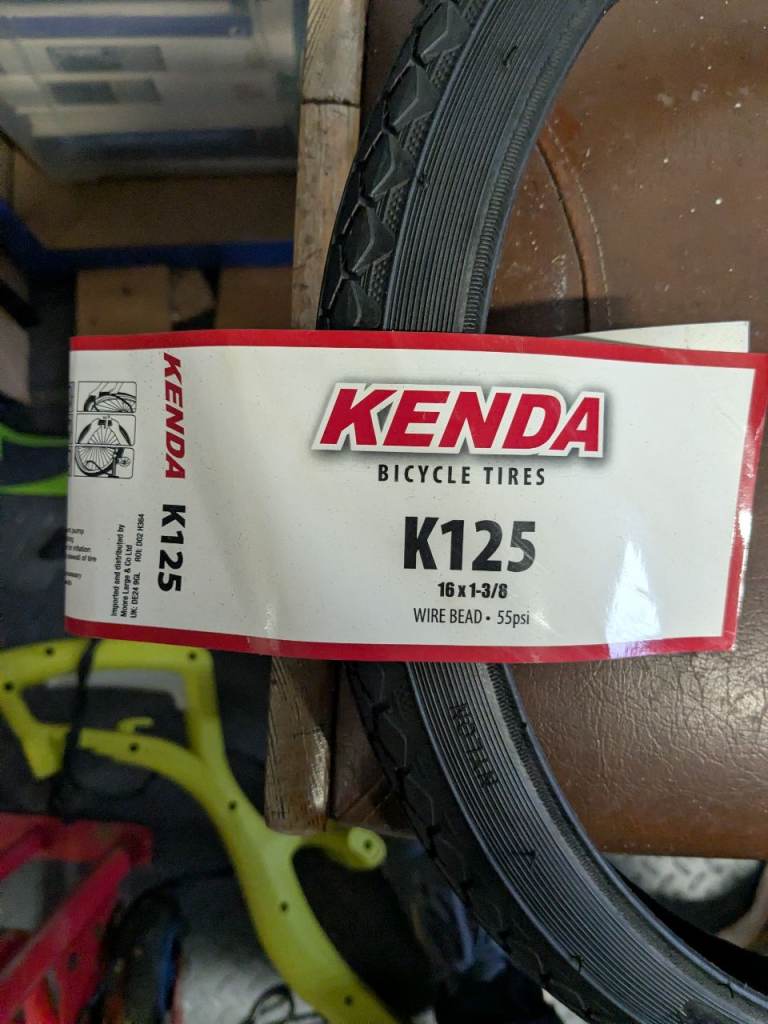 Kenda K125 bike tyre