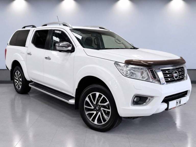 2017 Nissan Navara Double Cab Pick Up Tekna 2.3dCi 190 4WD PICK UP DIESEL Manual