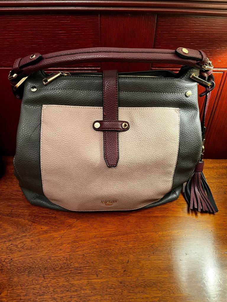 Dune  London  Stylish  Leather  Handbag  As  New  Condition