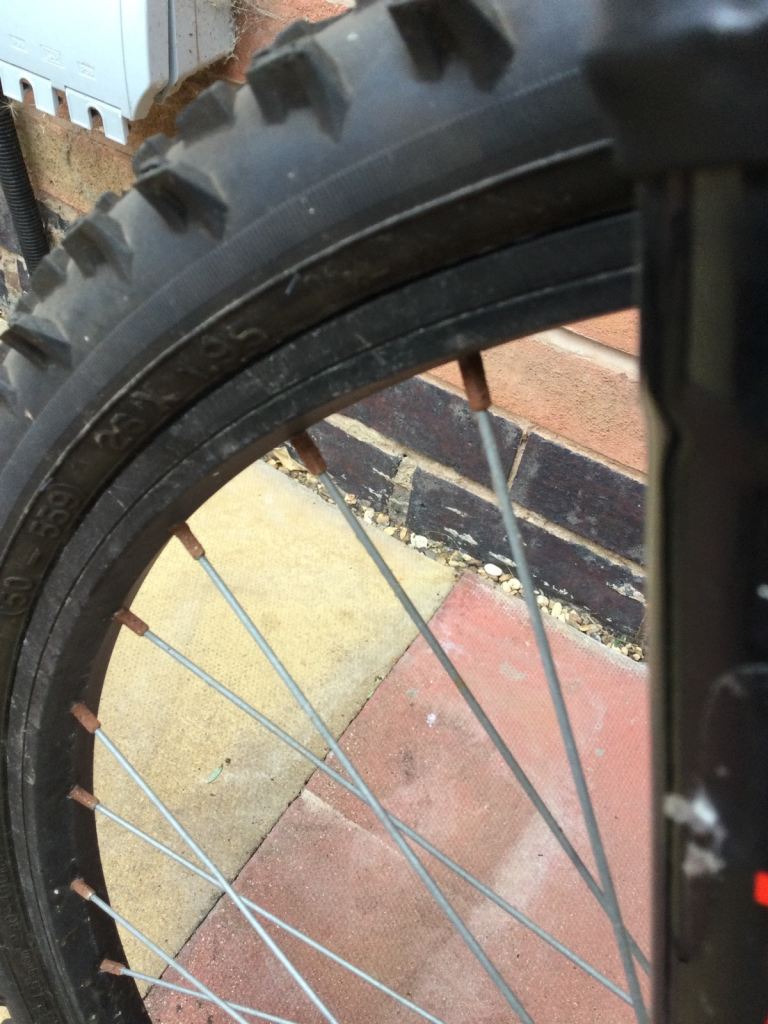 Boys  youths mountain bike slop back 