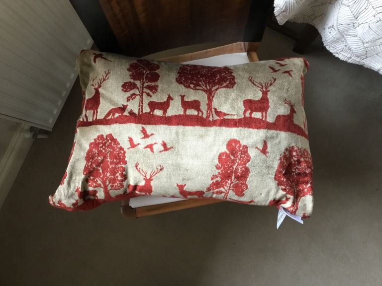 Voyage Maison velvet cushion