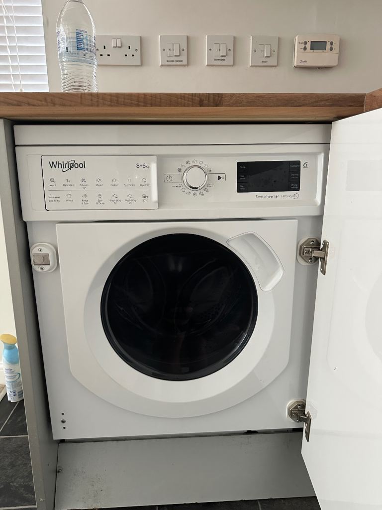 Whirlpool Integrated Washing Machine