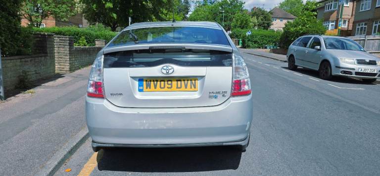 AUTOMATIC, HYBRID TOYOTA PRIUS 20 ROAD TAX