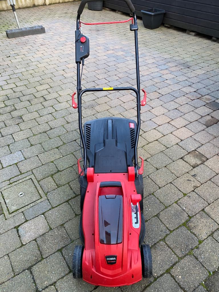 Cordless cobra 40v lawnmower 