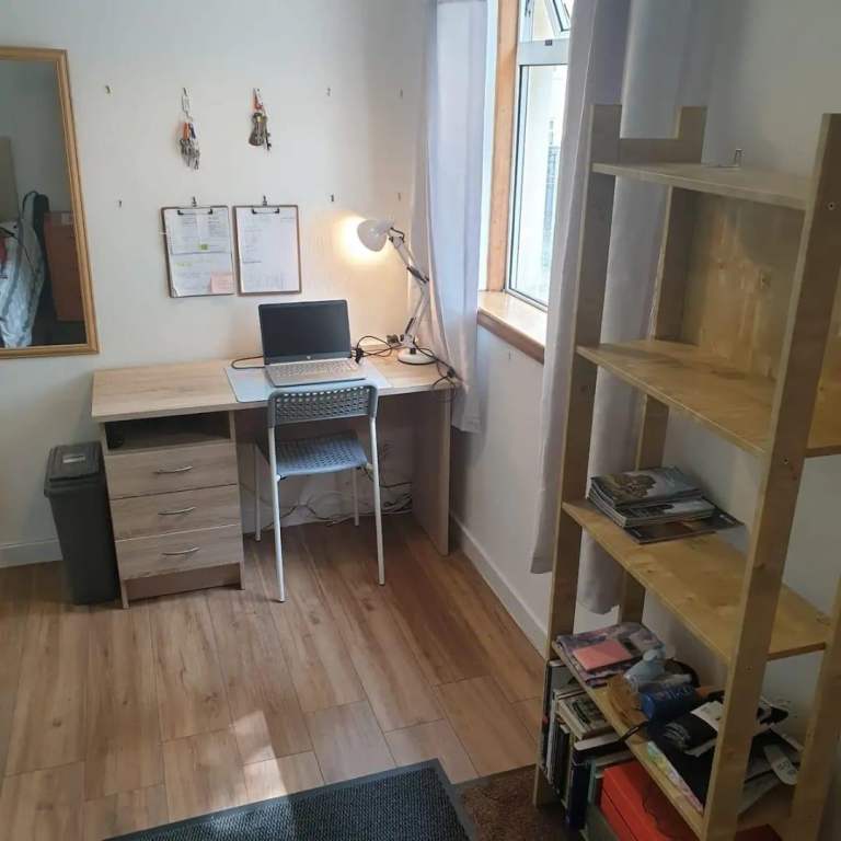 Room to rent ideally longer term. Students~ NHS welcome