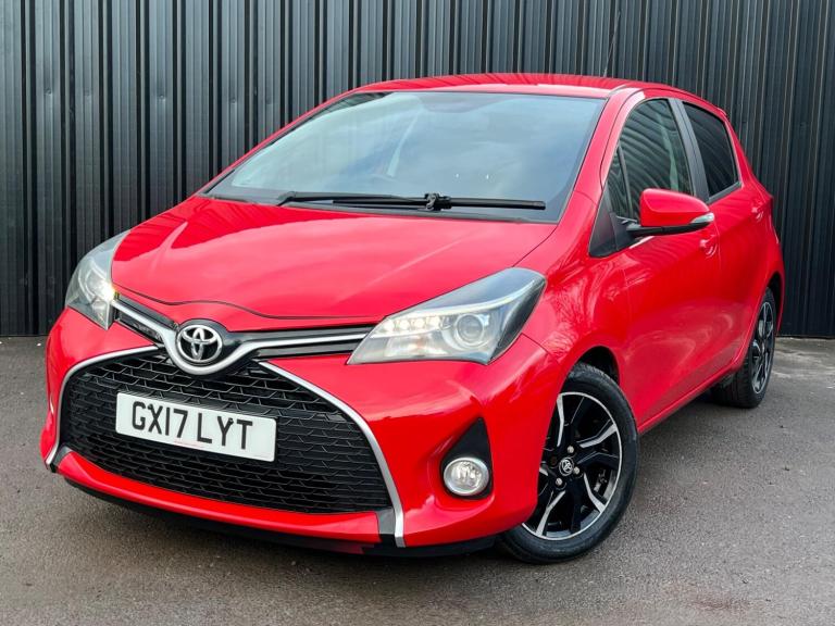 2017 Toyota Yaris 1.33 Dual VVT-i Design Euro 6 5dr HATCHBACK Petrol Manual